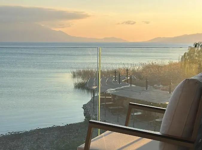 Istakoz & Restorant מלון